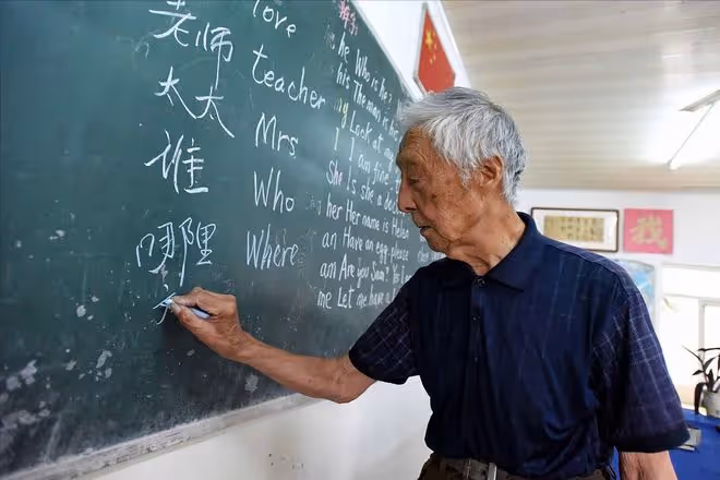 一位老保姆坦言:子女有穩定的工作,往往比老人有百萬家產更幸福