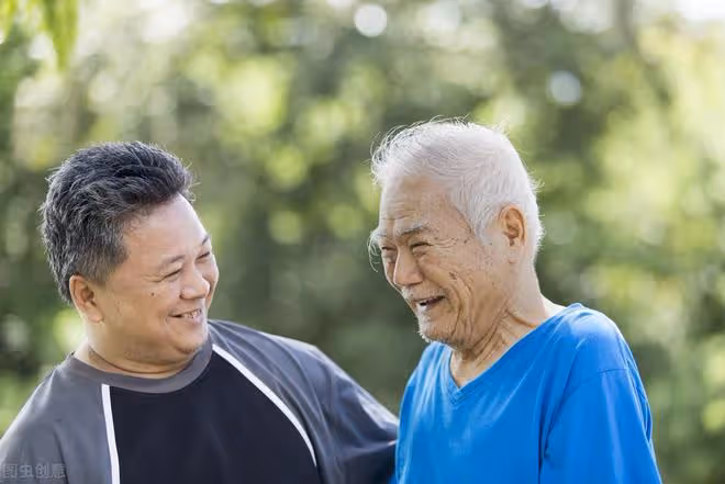 一位老保姆坦言:子女有穩定的工作,往往比老人有百萬家產更幸福
