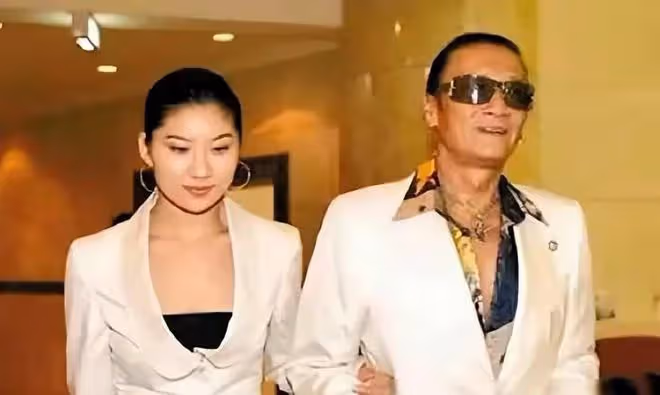 曾被謝賢養了12年的她，用自己的青春換來了2000萬