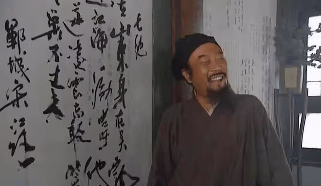 因演「反派」太出色,「宋江」不敢回老家,「容嬤嬤」被罵20多年