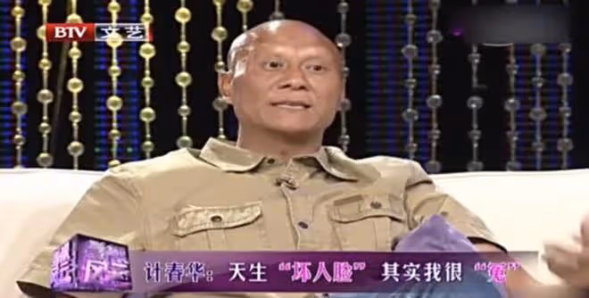 因演「反派」太出色,「宋江」不敢回老家,「容嬤嬤」被罵20多年