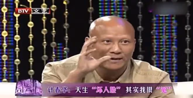 因演「反派」太出色,「宋江」不敢回老家,「容嬤嬤」被罵20多年