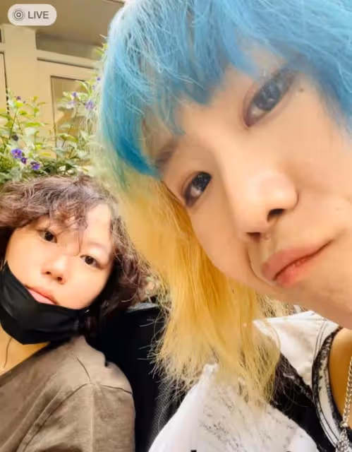 竇靖童與妹妹竇佳嫄罕見同框，同父異母越長越像，姐妹倆髮型搶鏡