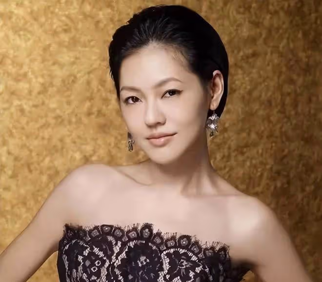 小S助陣具俊曄演唱會，舞台驚現辣妹搶風頭