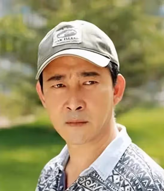 原來他早已去世,患癌一天吃十幾片止疼藥,用命拍完最後一個鏡頭