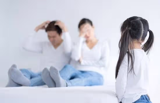 兒子「變」女兒,婆婆和老公態度360度大反轉,我整日抽打自己!