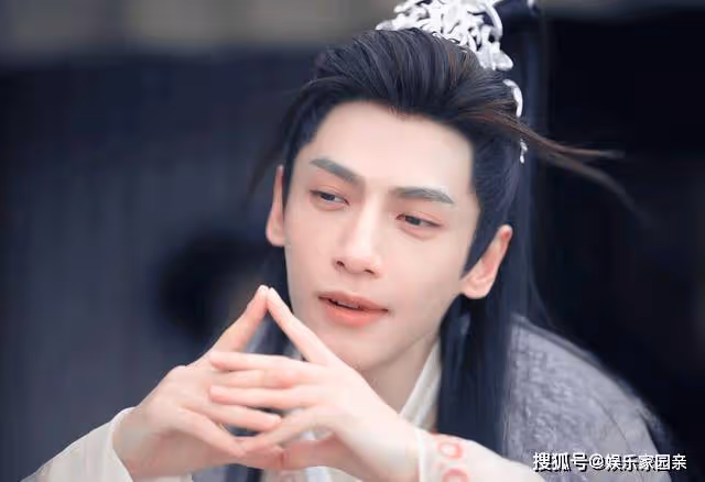 《水龍吟》即將上映：羅雲熙仙逸扮相引爭議，大俠形象遭質疑