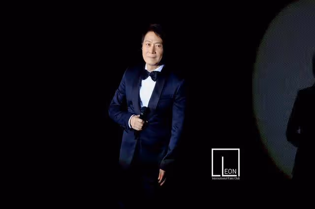 天王黎明澳門演唱會,粉絲風雨無阻熱情不減,現場超越CD氛圍高漲