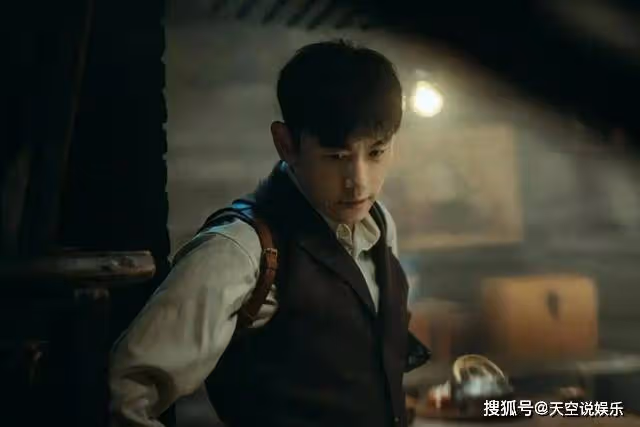 《哈爾濱一九四四》看懂長發畫師的身份,才明白他是宋卓武獲救關鍵