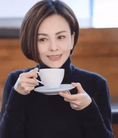 雪姨王琳通過醫美變回24歲,網友調侃:無人不老,美圖秀秀來幫你