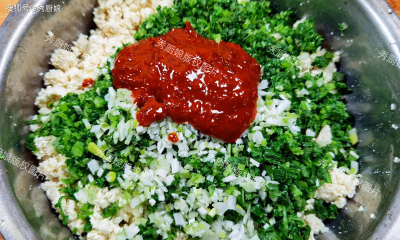 5月，吃菠菜芹菜不如吃它，全身是寶，才1元一斤，隨手一蒸太香了