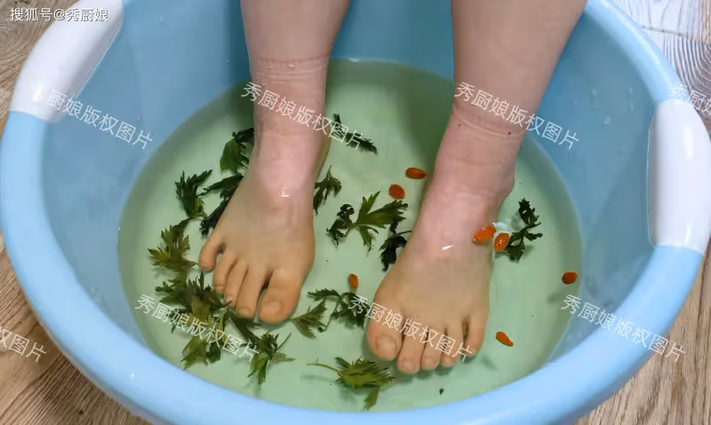 艾草放鍋蒸一蒸,太厲害了,98歲老中醫吃了一輩子,身體棒精神足