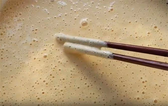 不愛吃玉米面?試試這樣做,加點麵粉,手不沾面,鬆軟細膩吃不夠