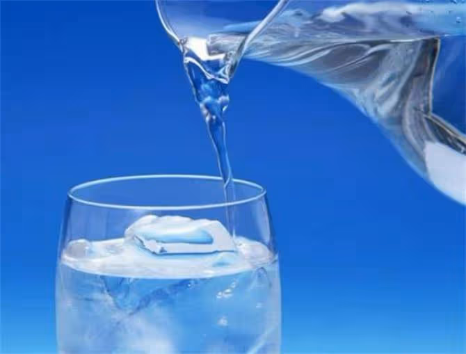 純凈水是什麼水?純凈水不能長期喝是真的嗎?哪種水才是最好的?