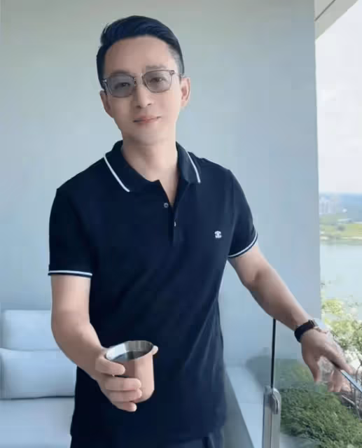 絕地反擊!馬筱梅神助攻汪小菲,一條烤魚逆襲夜,讓具俊曄舞台秒變『配菜』