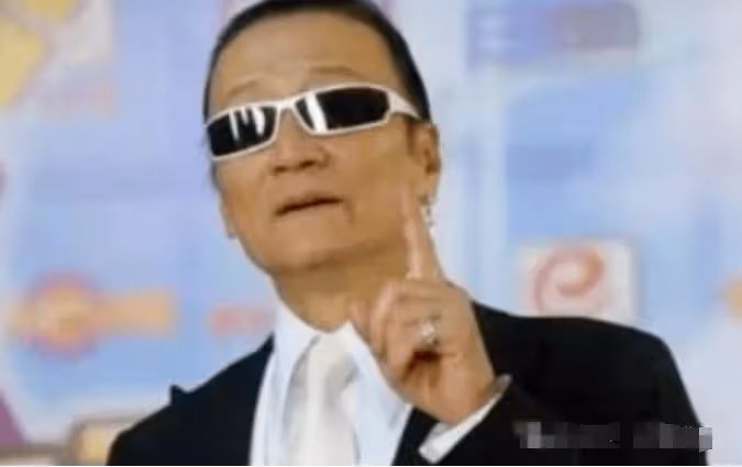 王菲大肚遮不住,謝霆鋒豪擲千萬為肚中孩子祈福,謝賢得知後暴怒立刻公布遺產