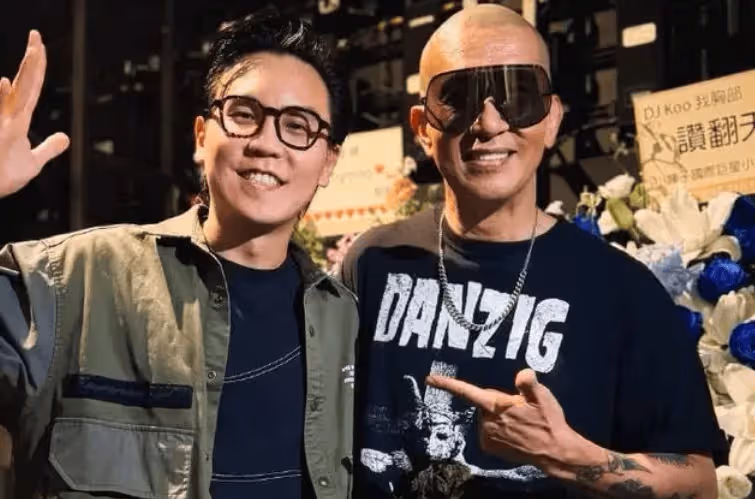 具俊曄DJ秀不足千人,小S全家到場支持,大S送花籃高調示愛