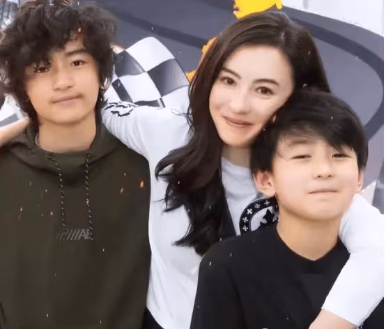 真相了!張柏芝坦言最恨的人不是陳冠希,是讓她3年懷孕5次,流產4次的他