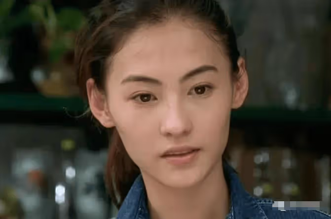 不忍了!謝霆鋒親口說出與張柏芝三胎孩子的關係,難怪至今不娶王菲