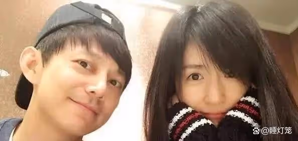 原創張傑謝娜發文為何炅慶生，高調錶白超甜蜜，親如家人惹人羨