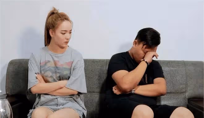 女子去朋友飯店幫忙一天,第2天朋友打來電話,女子和朋友絕交了