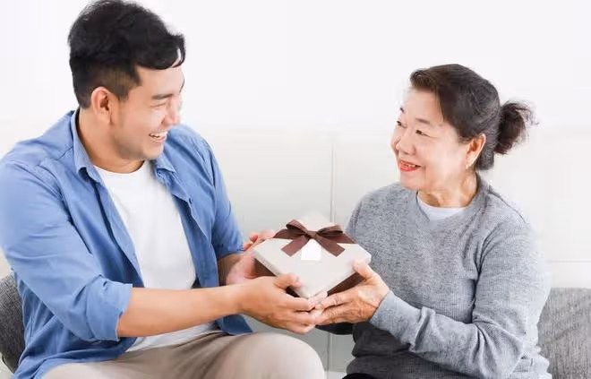 妻子嫁給丈夫後,被丈夫一家人都嫌棄,離婚後再婚被丈夫當公主寵