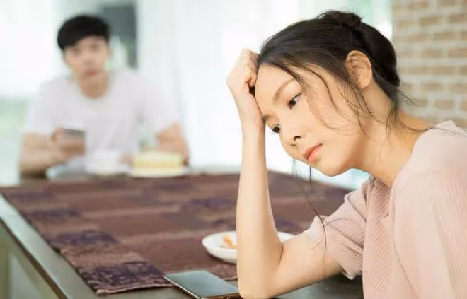 妻子嫁給丈夫後,被丈夫一家人都嫌棄,離婚後再婚被丈夫當公主寵