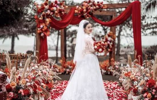 婆家來客人婆婆熱情招待,娘家來客人婆婆說不用做菜吃剩菜就行
