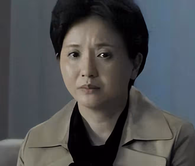 江南第一美人：50歲演校花被嘲「太老」，老照片被翻出打臉網友