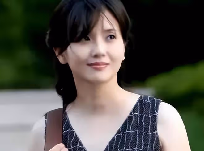 江南第一美人：50歲演校花被嘲「太老」，老照片被翻出打臉網友