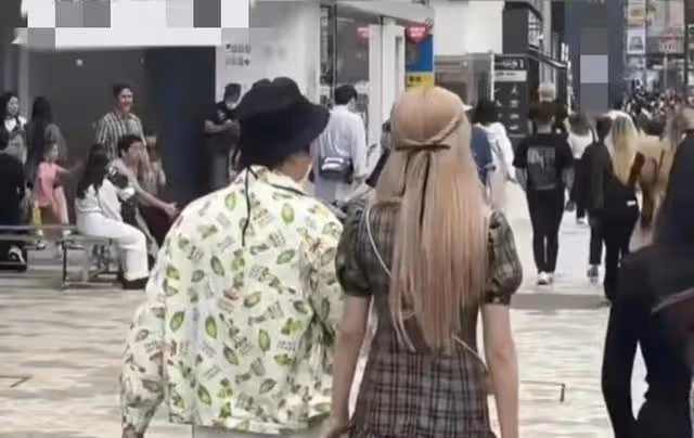 小羽官宣與王思聰分手！曬出兩人聊天記錄，評論區扒出黑歷史