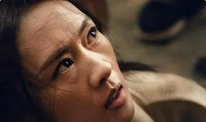 《微暗之火》:但凡38歲童瑤顏值拉胯一點,都壓不住這位絕美女配