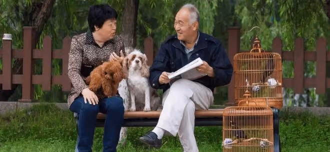 女孩不穿衣服睡被男閨蜜乘虛而入,不反抗還極力配合,事後哭訴