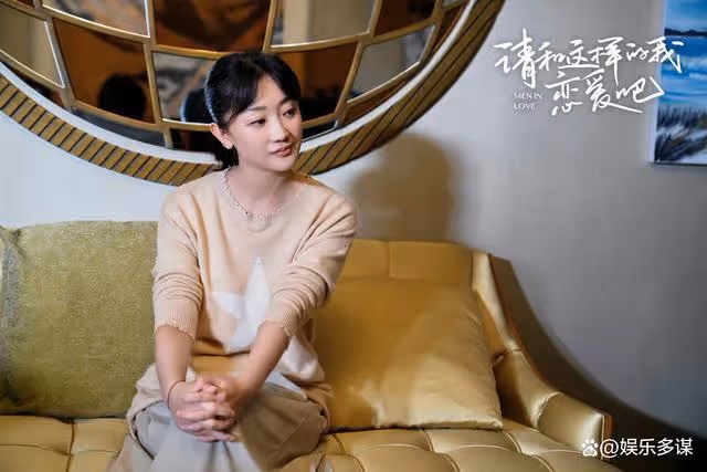 戀愛吧:葉晗直球表白太撩人,李瀟瀟忘情交出自己,玄關擁吻太甜