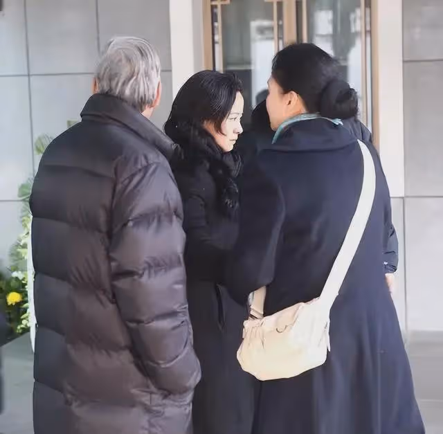 演員劇雪:嫁給大13歲著名導演,婚後無兒無女,如今怎樣了?