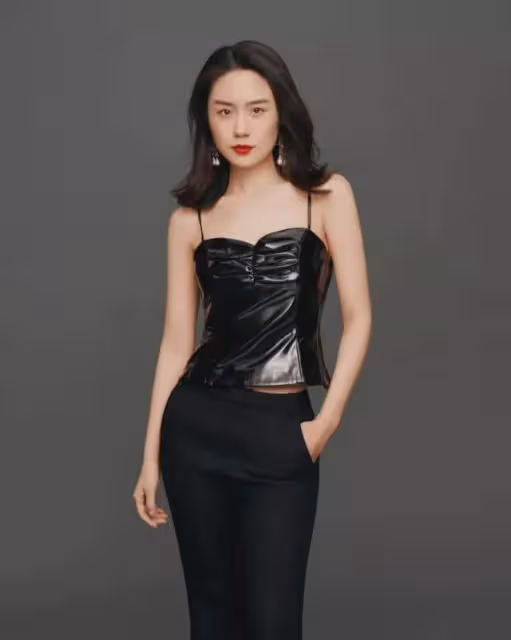 張潮：再婚娶小20歲美女，62歲老來得子，如今女兒也是演員