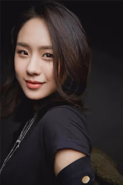 張潮：再婚娶小20歲美女，62歲老來得子，如今女兒也是演員