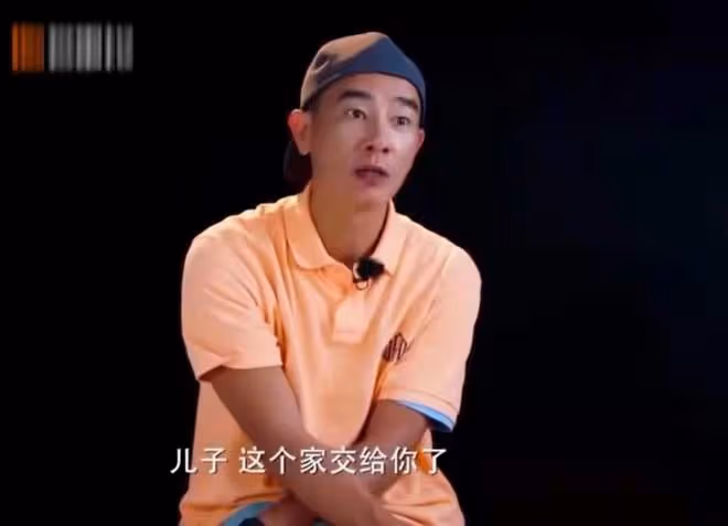陳小春五一回老家惠州,被疑是假人!出場費不同尋常,細節顯人品