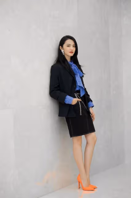 40歲女人亮色穿搭,學陳數和姚晨就夠了,優雅大氣又時尚減齡