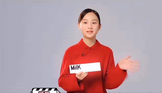 甜馨曬與媽媽合照，母女一起做同款髮型，像一對閨蜜姐妹