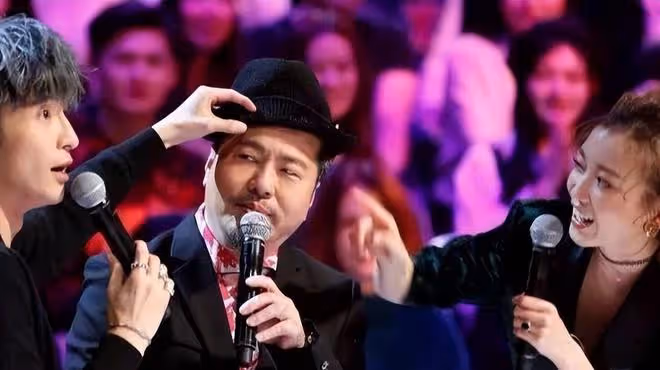 自認為很紅,執意在鳥巢開演唱會,卻成了笑話!