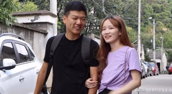 我只是和男閨蜜去玩幾天,老公就要離婚,男同事:換我也會