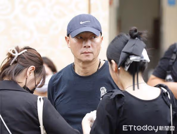 獨家／昔日鬧翻！卡古淚崩送別山豬　哭到講不出話：可惜生前沒和好