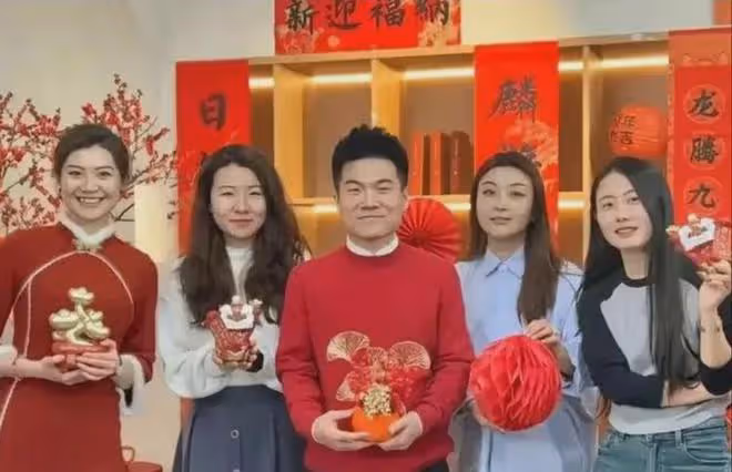 馮唐給董宇輝打氣:與輝同行就是好的創業團隊,並非上過世界名校