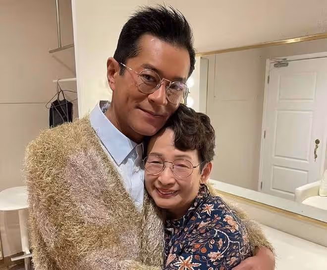 恭喜,77歲馮素波獲康城最佳演員獎,古天樂等圈內好友送祝福