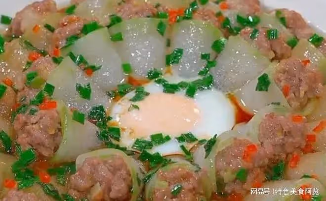冬瓜絕絕子的風味吃法,搭配肉餡蒸一蒸,葷素滋補,味道嘎嘎好