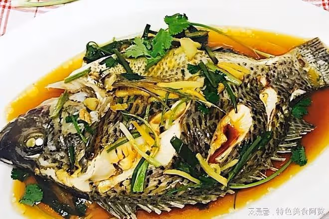99%的人都喜歡的清蒸羅非魚,解饞嫩鮮,低脂味美,家人都愛吃