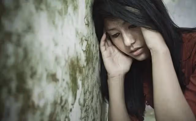 妻子查出癌症後,丈夫故意帶女人回家,可他沒料到妻子還有後手