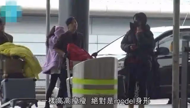 長大後的李嫣大變樣!兔唇痕跡還在,但顏值翻倍不愧是王菲的女兒