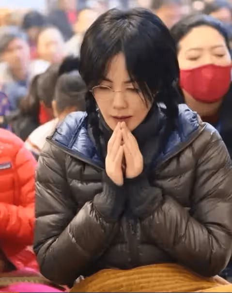 善惡終有報!離過兩次婚,54歲的王菲,終究到底是離不開他